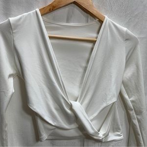 UZZDSS Long Sleeve Crop Wrap Top Size Small